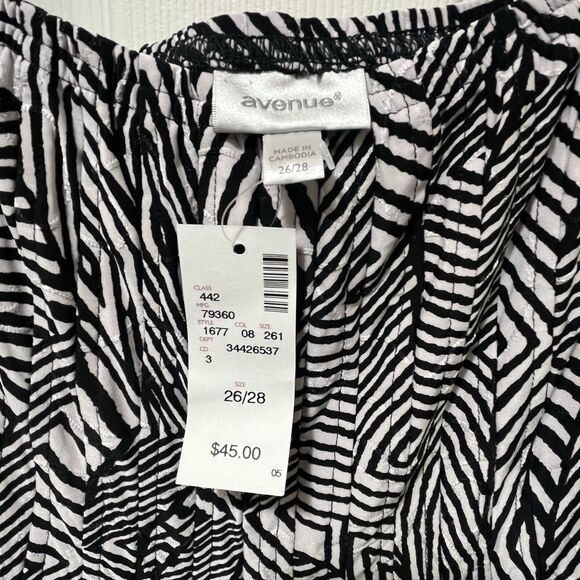 Avenue Cold Shoulder Flowy Women's Blouse, Black and Gray, Plus Size 26 / 28 NWT - Picture 3 of 6